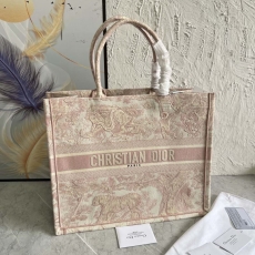 Christian Dior Shopping Bags